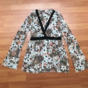 Sweet Pea V Neck Top Long Sleeve Size Large